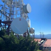 Zaldiaran mendian (Gazteiz) dagoen emisio-zentro nagusia, non FMko ekipamendu berria instalatuko den